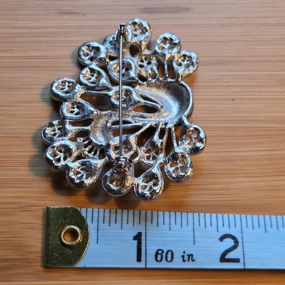 Vintage Unsigned Green Blue Enamel Peacock‎ Bird Glitter Silver Tone Brooch Pin